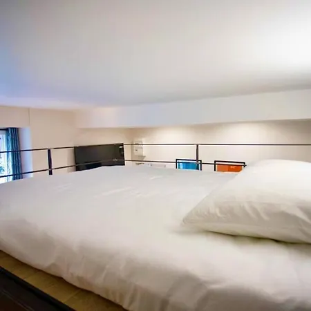 Tiny House Apartment Pau Exterior photo