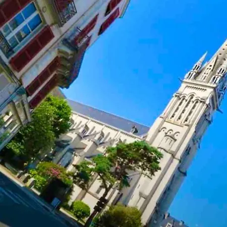 Tiny House Apartment Pau Exterior photo
